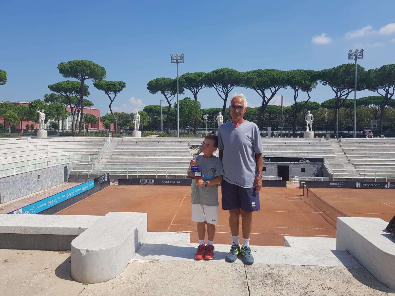 Dennis Spircu con il maestro Corrado Rosti al Foro Italico