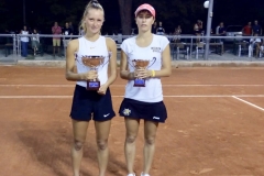 Foto-premiazione-da-sinistra-Alessandra-Mazzola-e-Giulia-Guidetti-21-8-1