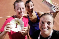 Foto-finaliste-tabellone-di-4°-con-il-presidente-Elisa-Vandi-18-8