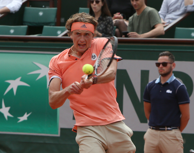 Zverev-Thiem anche a Parigi, nei quarti pure Djokovic