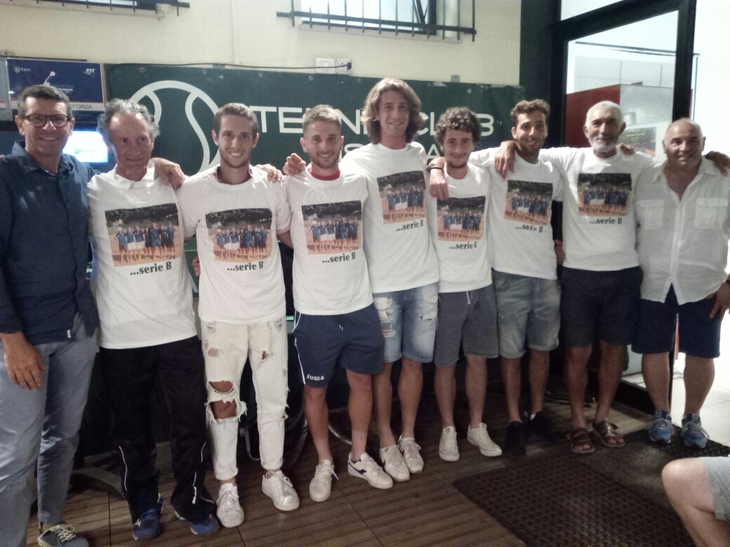 Festa al Tennis Viserba per la promozione in serie B maschile