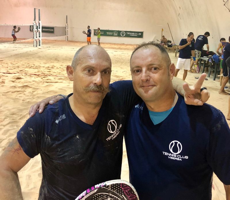 Campionato beach tennis Viserba: continua la fuga di Zammarchi-Guidi