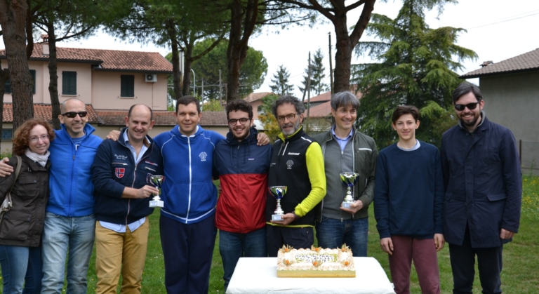 Staff e giocatori del Circolo Tennis Russi