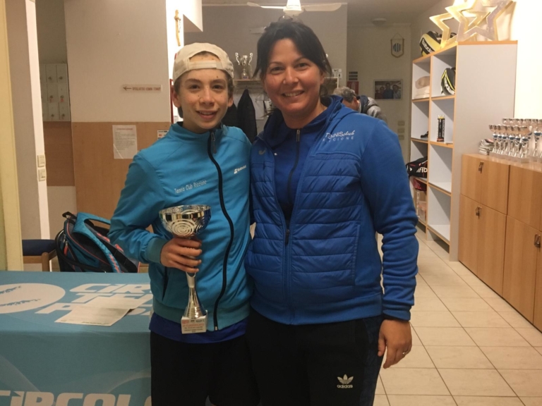 Tommaso Bonarota con la maestra Federica Cerri
