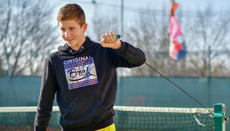 Enrico Baldisserri, giovane tennista testimonial Brek