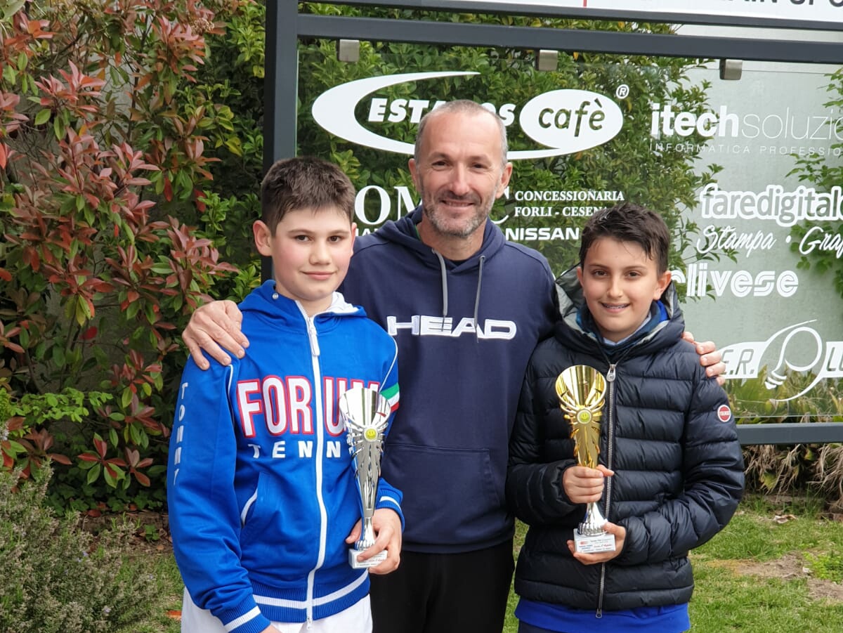 Riccardo Pasi (a sinistra) con il maestro Alberto Casadei