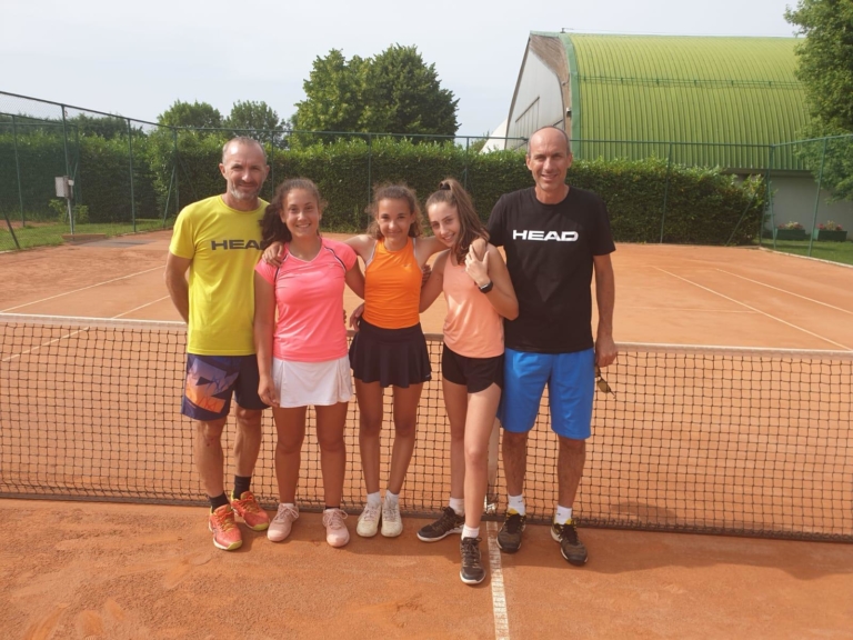 Il team Under 14 femminile del Villa Carpena c