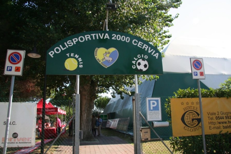 L'ingresso della Polisportiva 2000 Cervia