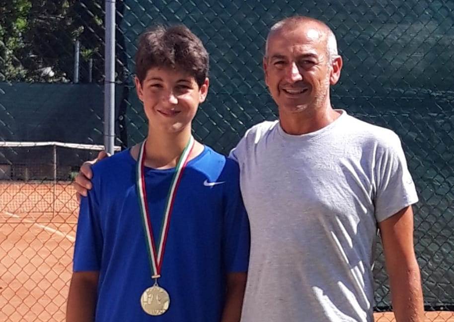 Davide Brunetti insieme al tecnico Massimiliano Baccilieri