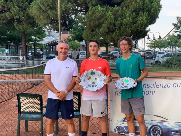 Trofeo So.Na.D.: Cesare Guiotto con i finalisti del torneo maschile