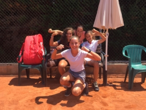 La squadra under 14 femminile del Villa Carpena vincitrice della fase di Macroarea Centro-Nord