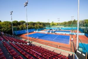 I campi del Tozzona Tennis Park a Imola