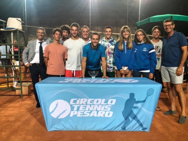 Open Pesaro: la premiazione di Alberto Bronzetti