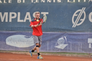 Lorenzo Brunetti in azione sui campi di Massa Lombarda