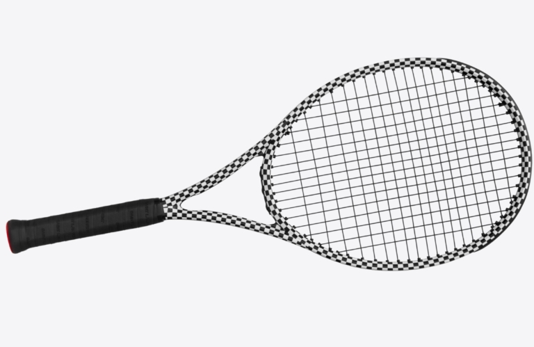 La racchetta da tennis Wilson griffata Saint Laurent