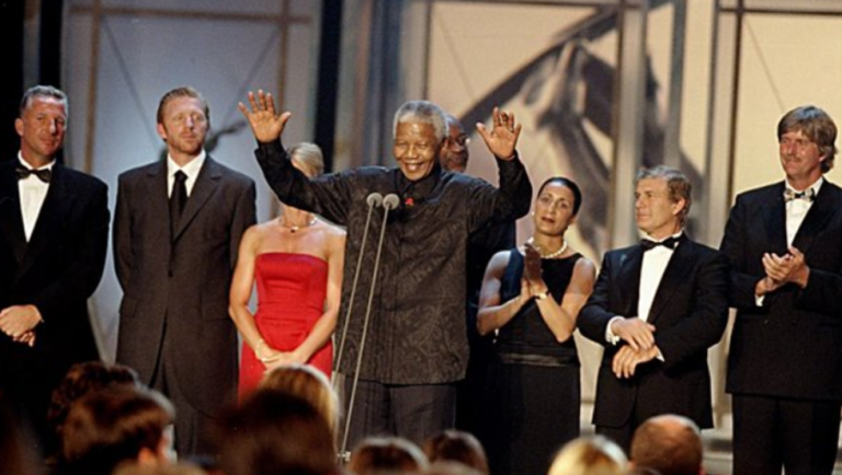 Nelson Mandela alla cerimonia inaugurale dei Laureus World Sports Awards nel 2000