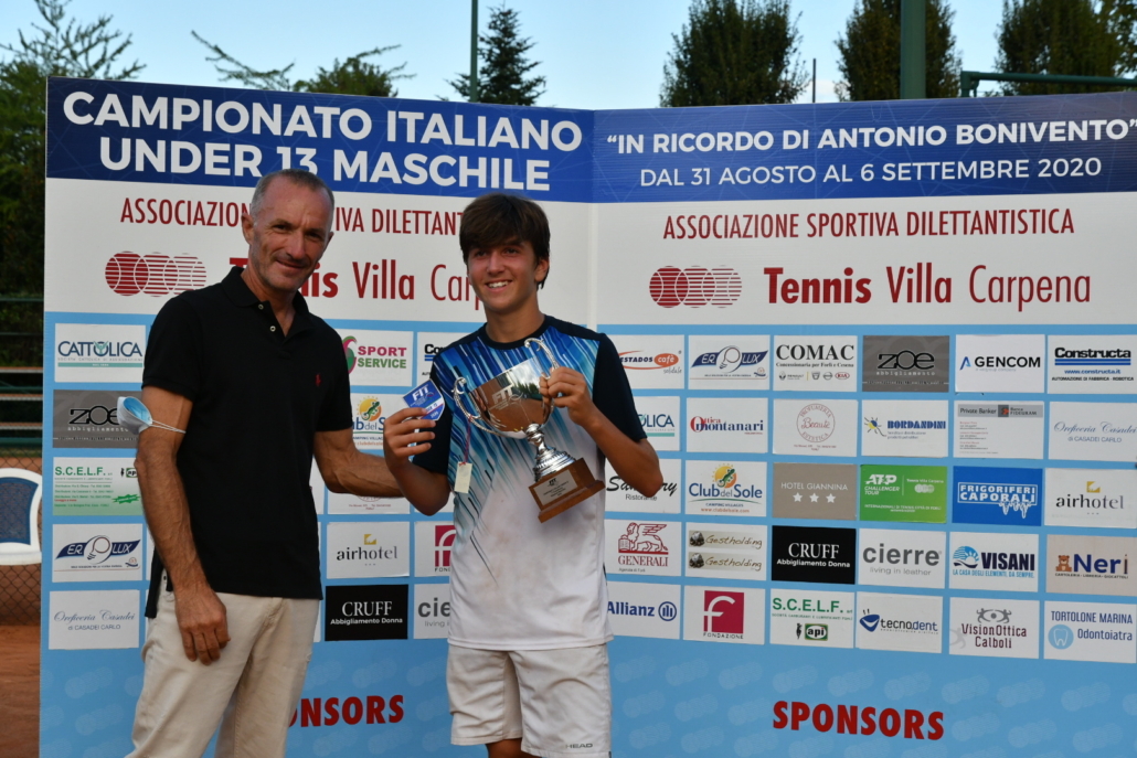 Alberto Casadei premia Andrea De Marchi