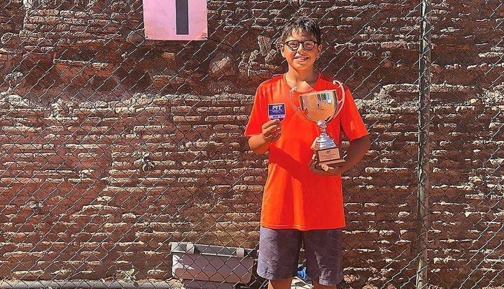 Carlo Paci, campione italiano under 11 in singolare e doppio