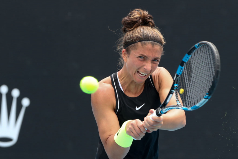 Sara Errani in azione agli Australian Open