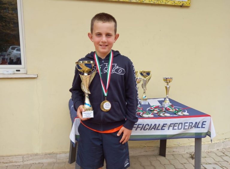 La premiazione in singolare di Dennis Ciprian Spircu