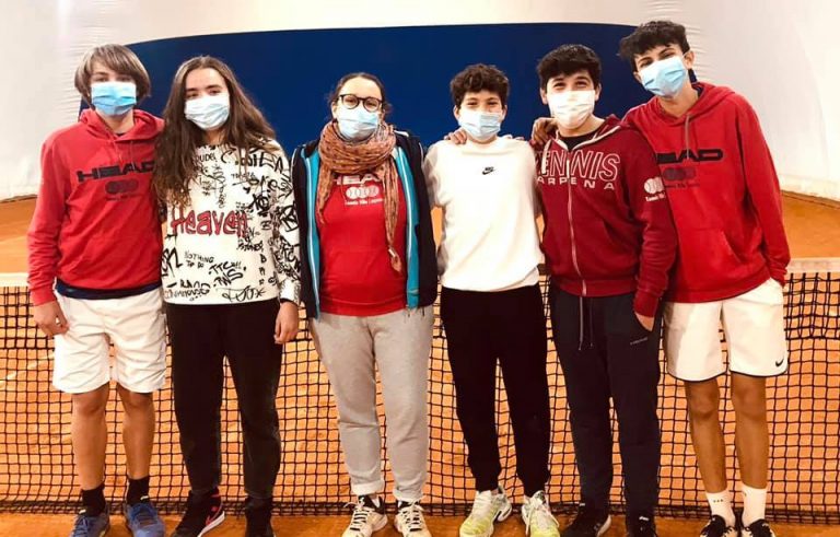 Gli under 14 del Villa Carpena con la maestra Sara Pretolesi