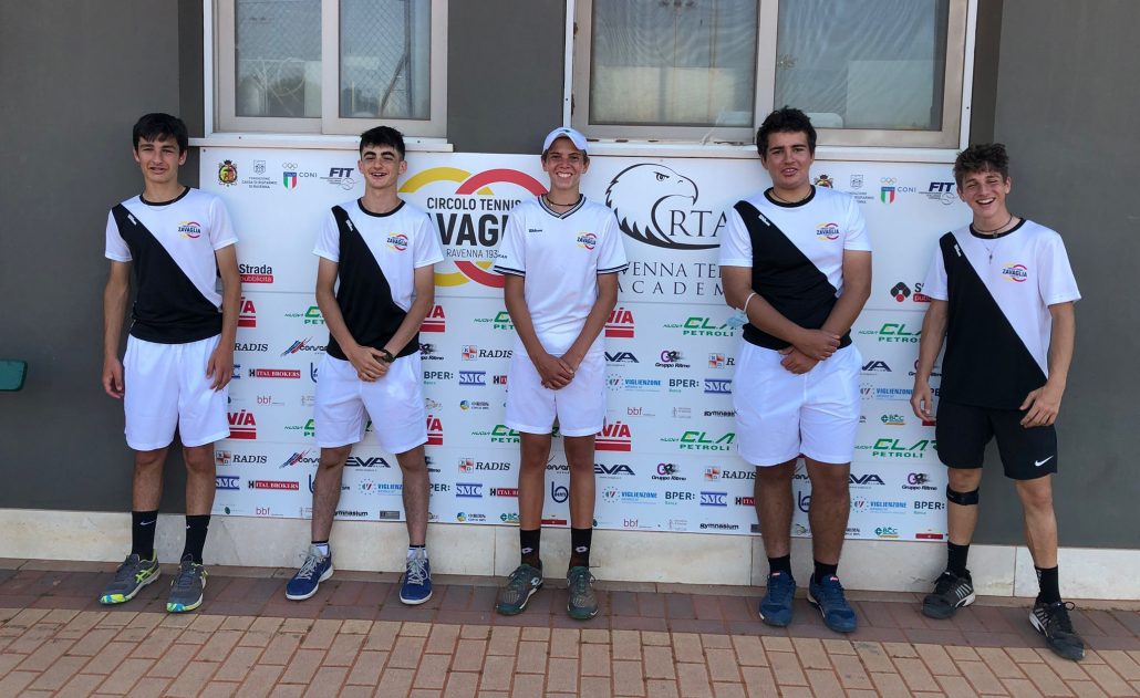 La squadra Under 16 del Circolo Tennis Zavaglia