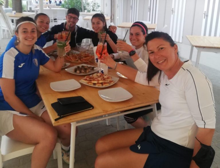 La squadra di serie C femminile del Tc Riccione