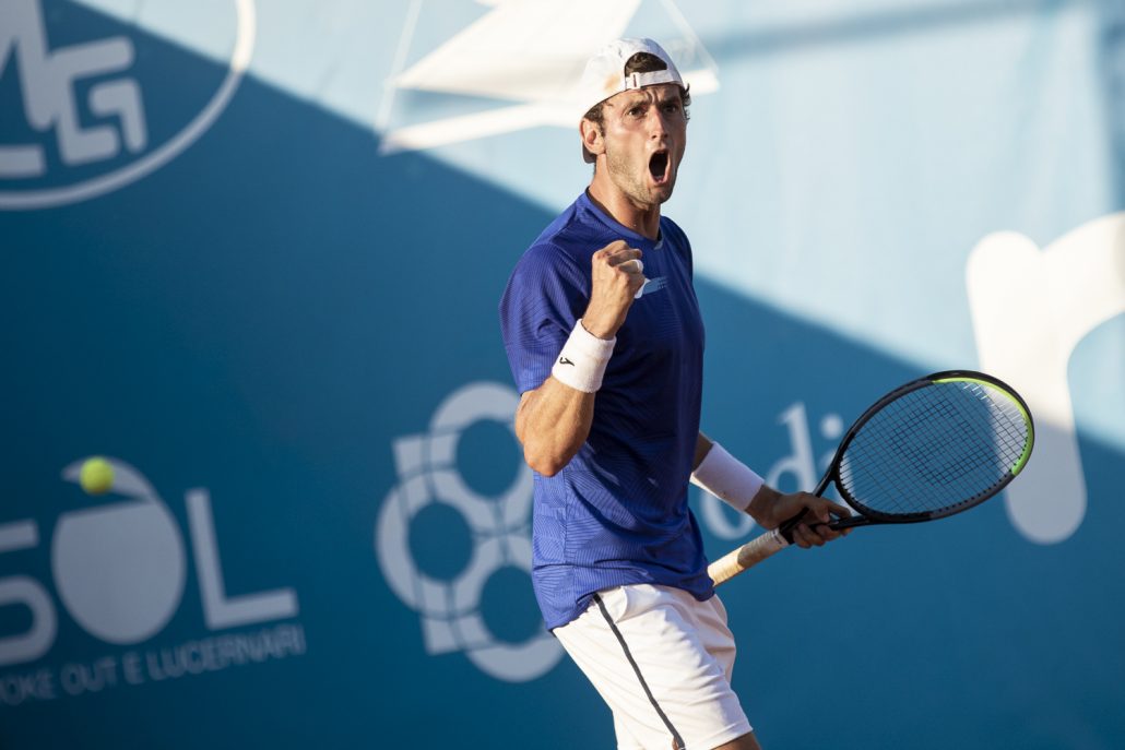 Raul brancaccio esulta a Forlì