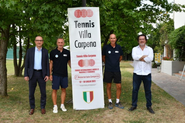 Gli organizzatori del Tennis Europe Under 12 del Villa Carpena
