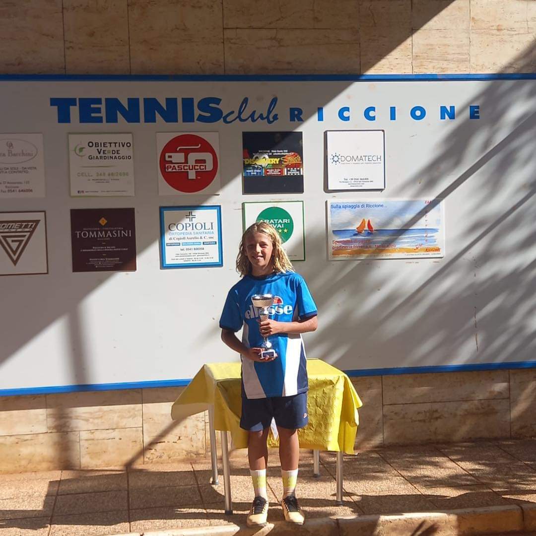 Joma Tour al Tc Riccione, è tempo di finali: Riccardo Colombi vince l’under 12
