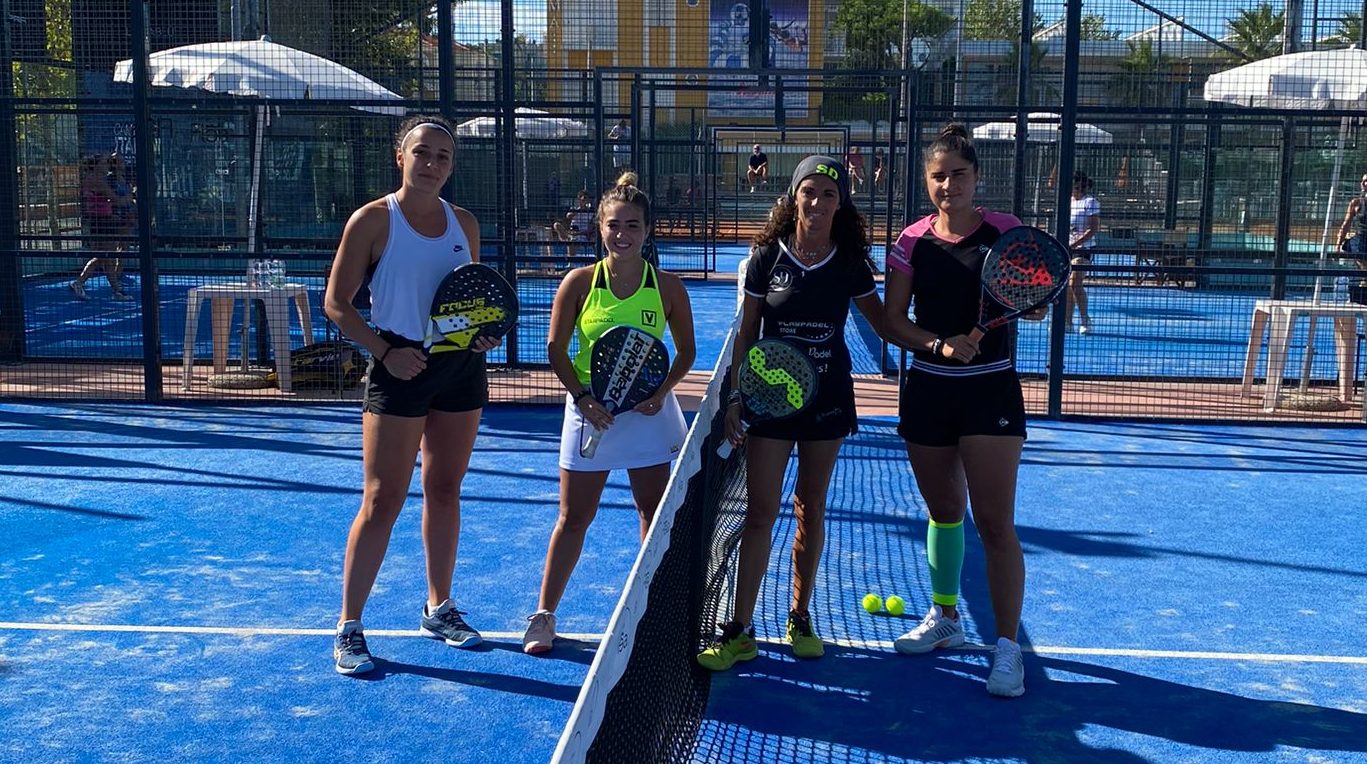 Tricolori padel a Riccione: la pioggia obbliga al tour de force. Roberta Vinci: “Bello essere qui”