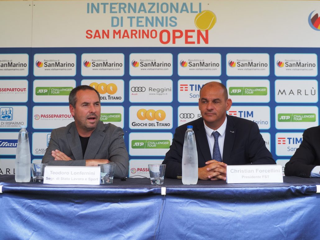 Teodoro Lonfernini, Segretario di Stato allo Sport, e Christian Forcellini, presidente della Federazione Sammarinese Tennis