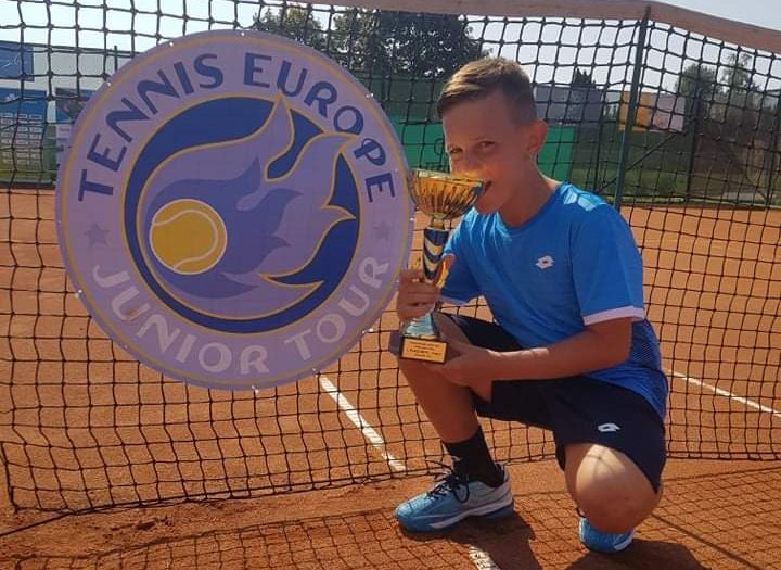 Dennis Spircu vince Tennis Europe under 12 di Krsko