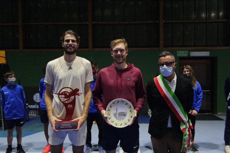 Challenger Città di Forlì 2: il vicesindaco Daniele Mezzacapo premia i finalisti