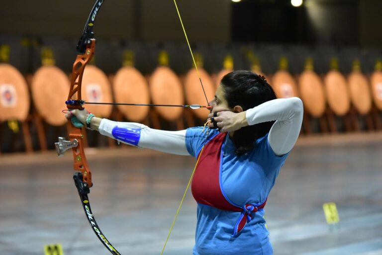 Cinzia Noziglia sulla linea di tiro a RiminiFiera