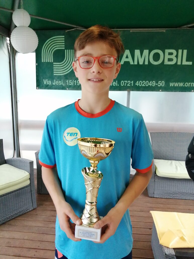 Daniele Longo premiato a Pesaro