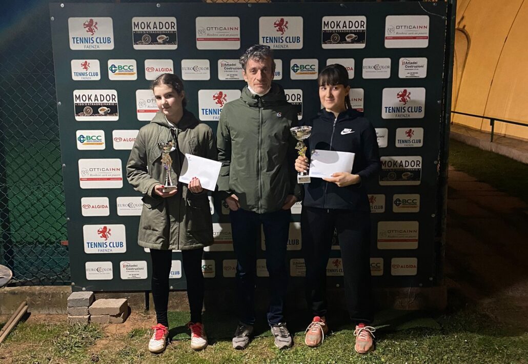 premiazione del singolare femminile al Tc Faenza