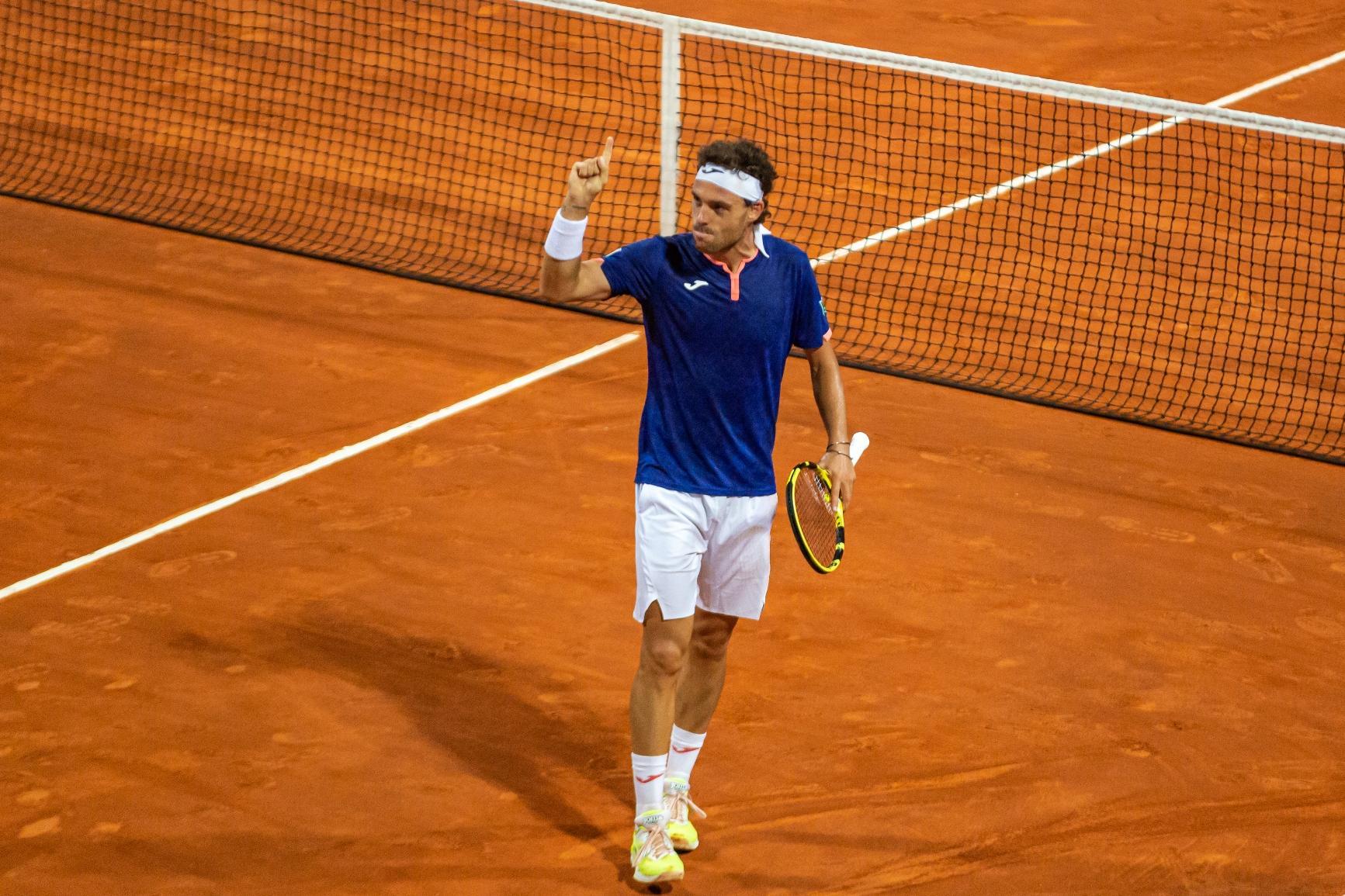 Internazionali San Marino: Cecchinato annulla un match-point a Forti, nei quarti anche Weis