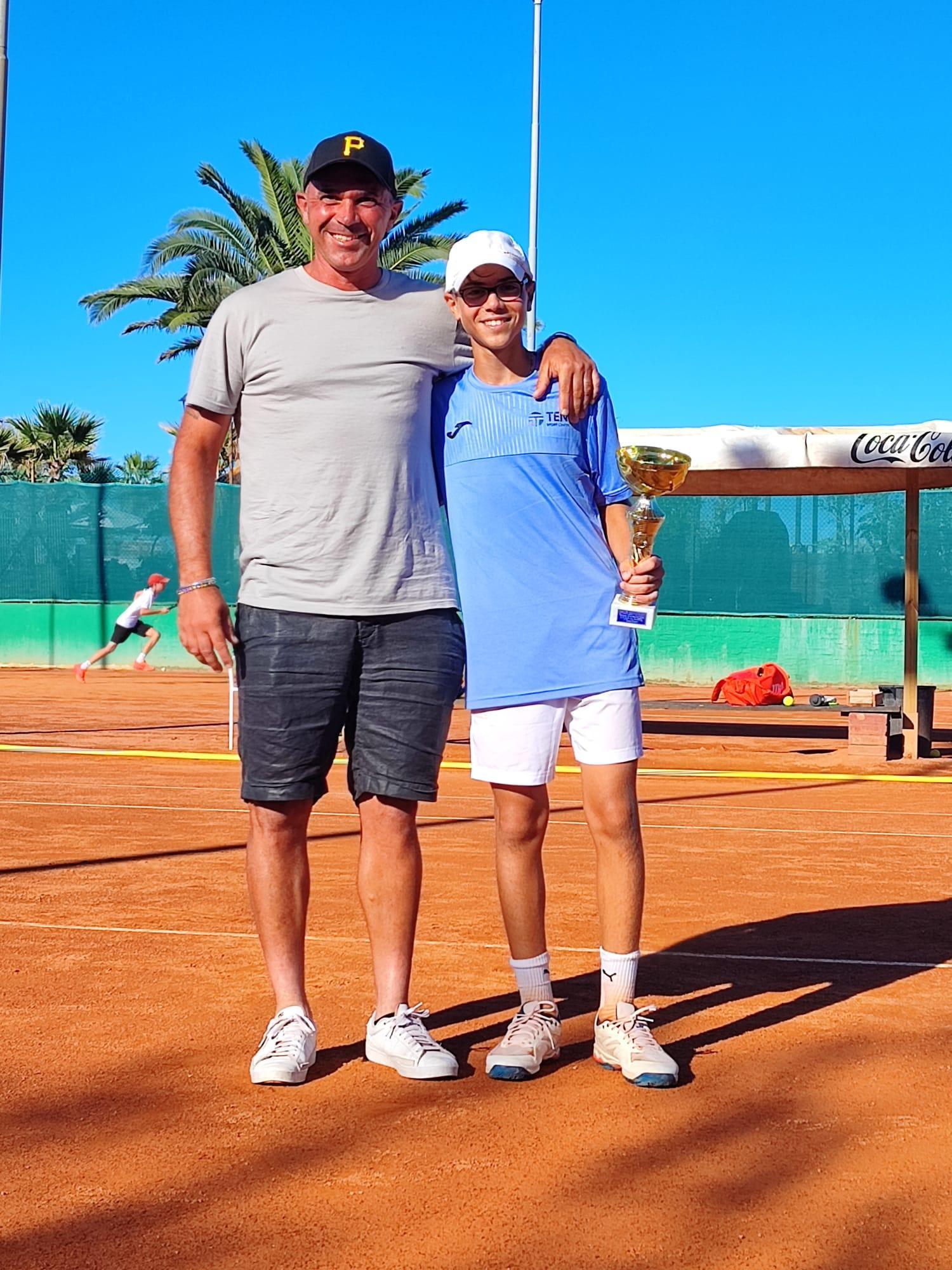 Open del Tc Riccione: in serata centrano i quarti Leonardo Angeloni, che soffre contro Riccardo Pastrav, e Diego Orlando che elimina Francesco Rastelli (n.7)