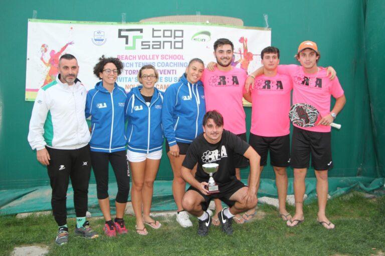 Il team del Riccione Beach Arena festeggia la promozione in serie A