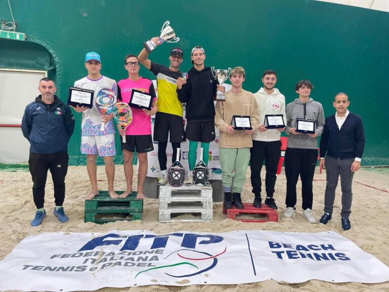 premiazione doppio misto ai Campionati Assoluti Indoor di Beach Tennis 2023 a Cesena