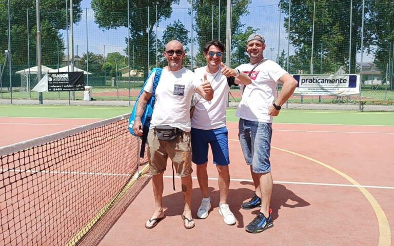 La squadra del Tc Viserba impegnata nel trofeo Palmieri