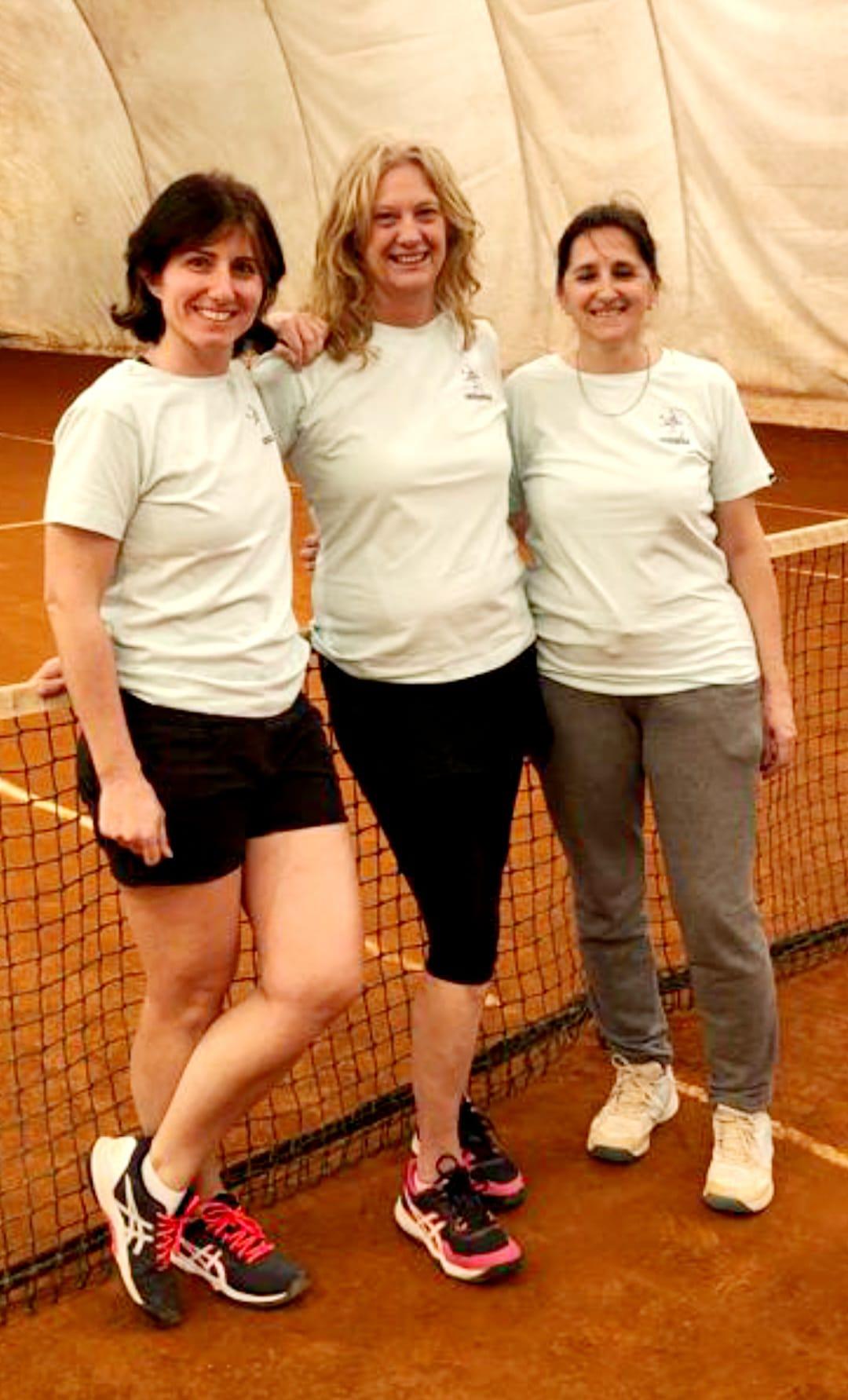 Torneo Veterani Ct Cacciari: Massimo Albertazzi in semifinale, nel torneo Ladies finale tra Camilla Mondolfi e Francesca Rubinato