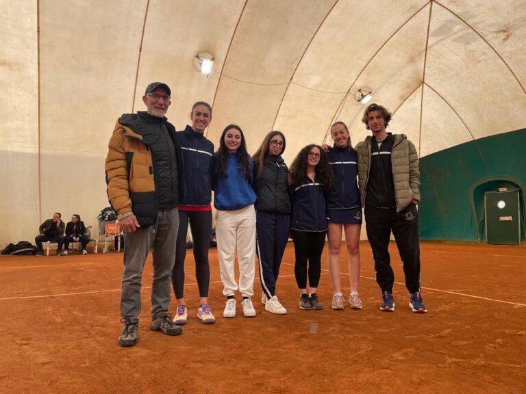 La squadra di serie C femminile del Tennis Club Viserba
