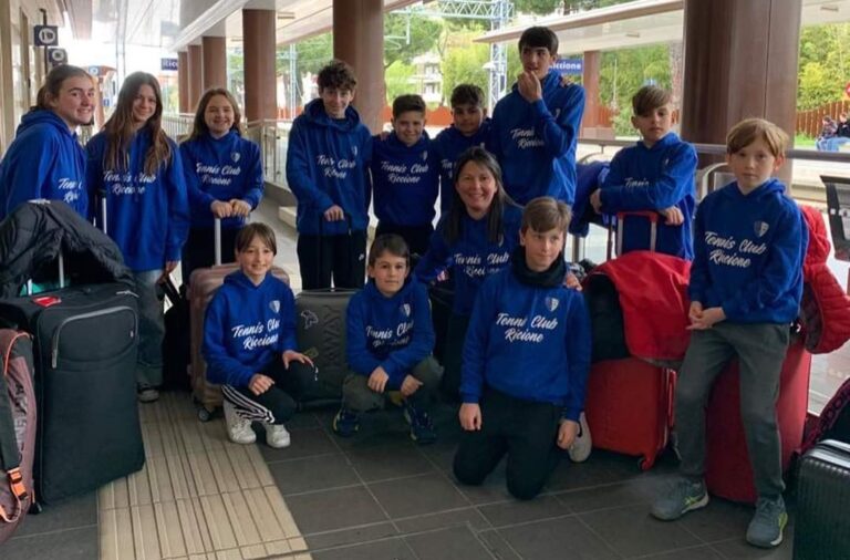 I giovani del Tennis Club Riccione in partenza per Verona