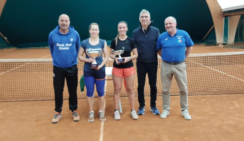 La premiazione dell'Open femminile al Tennis Club Riccione