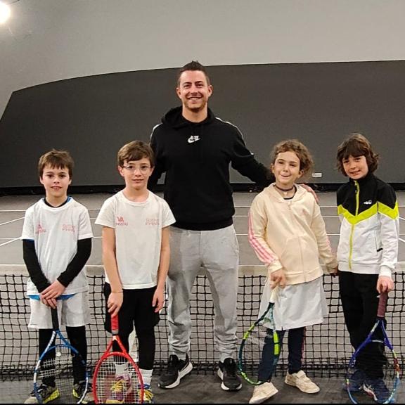 La squadra Under 10 mista del C Venustas con il maestro Ghelfi