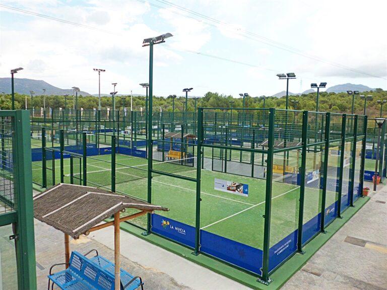 I campi da padel della Ciudad Deportiva Camilo Cano di La Nucia