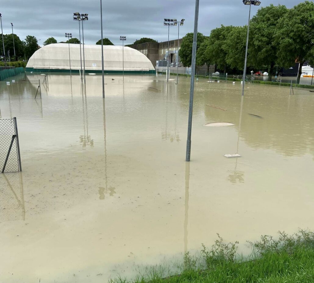 Il Tennis Club Ippodromo Cesena allagato