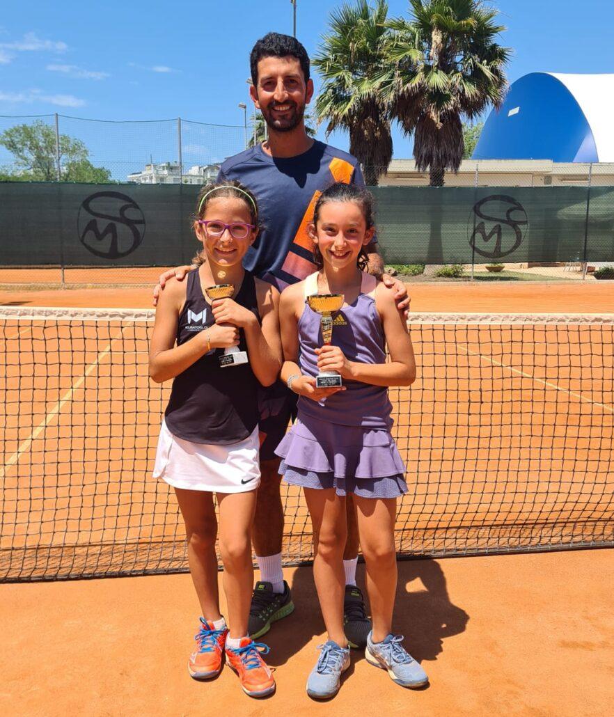 Le protagoniste della finale under 10 con il maestro Alessandro Opipari
